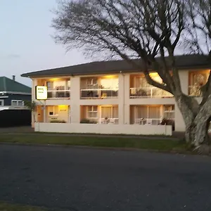 Six On Union Rotorua
